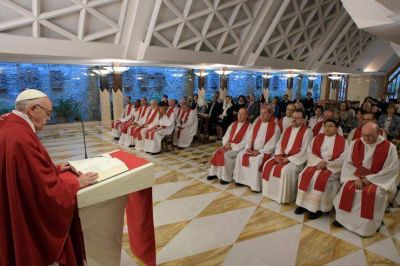 El Papa en Santa Marta: �Una cruz sin Cristo es masoquismo espiritual�