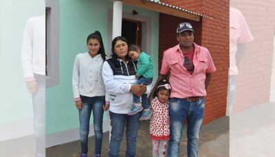 Se realiz� la entrega de 56 viviendas sociales en Figueroa