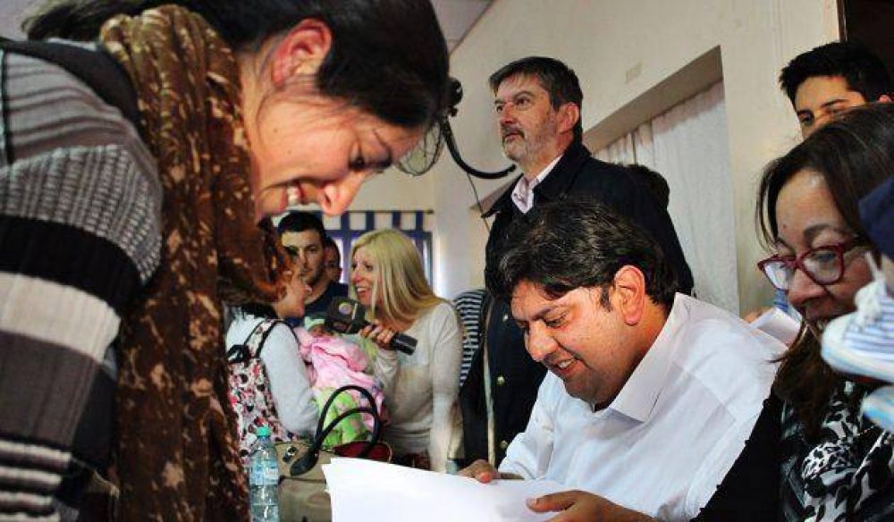 Hoy entregar�n 272 viviendas en la Villa de Merlo