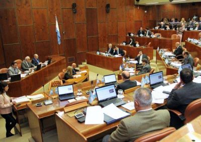 Por unanimidad, Diputados aprob� el apoyo a U�ac en defensa de fondos provinciales