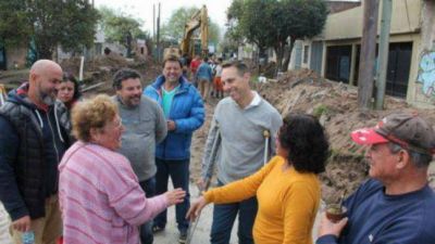 Insaurralde supervis� el avance de los pavimentos