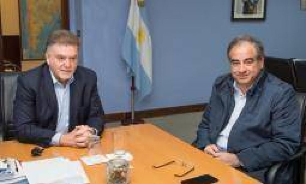 Julio Mart�nez confirm� el arribo de otro funcionario nacional