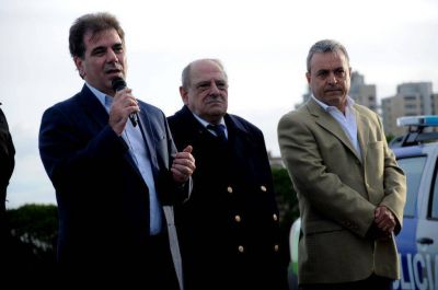 Entregaron diez patrulleros para las comisar�as locales