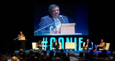 El Gobernador encabez� apertura del CONIE 2017: impulsan modernizaci�n para mejorar eficacia y eficiencia del Estado