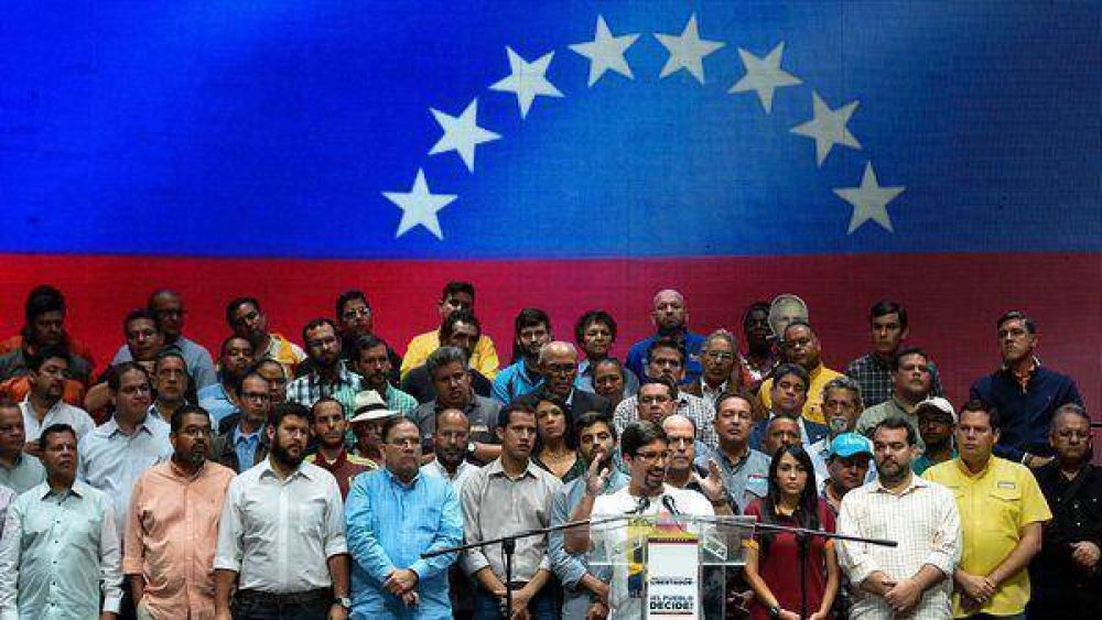 La oposicin venezolana pidi someter a un referndum popular los acuerdos de dilogo con el chavismo