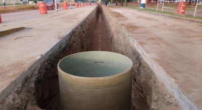 Promesas de cloacas y una autopista, las obras de la Naci�n