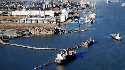 Proyectan planta para el Polo petroqu�mico que liberar� agua potable
