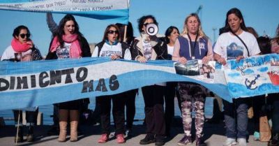 Repunte: familiares de v�ctimas marcharon a tres meses del naufragio