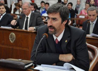 Giano cuestion� las decisiones pol�ticas de Macri respecto a la Cafesg