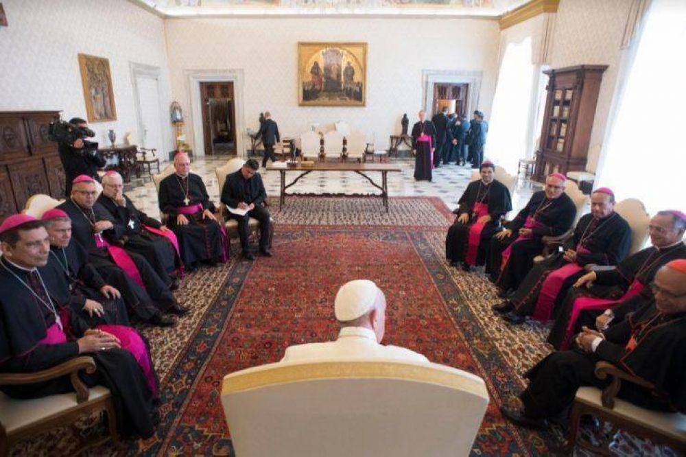 El papa recibe a los obispos de Nicaragua en visita ad limina