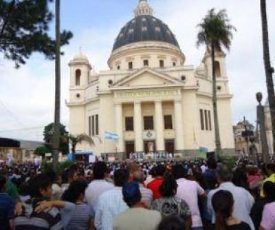Miles de j�venes del NEA peregrinaron a la Virgen de Itat�
