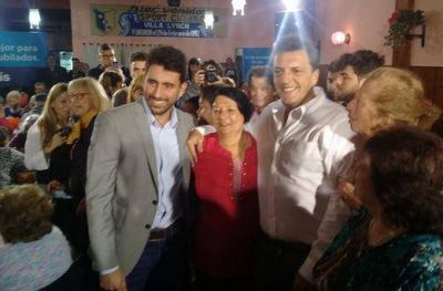 Massa arranc� la campa�a en San Mart�n junto a Juan Eslaiman