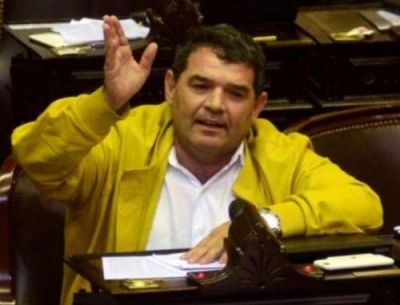 Olmedo retom� la campa�a con una bomba: 