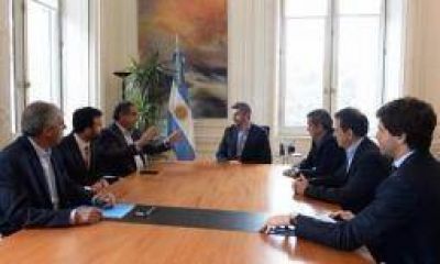 Paredes Urquiza le baj� el tono a la foto con Julio Mart�nez