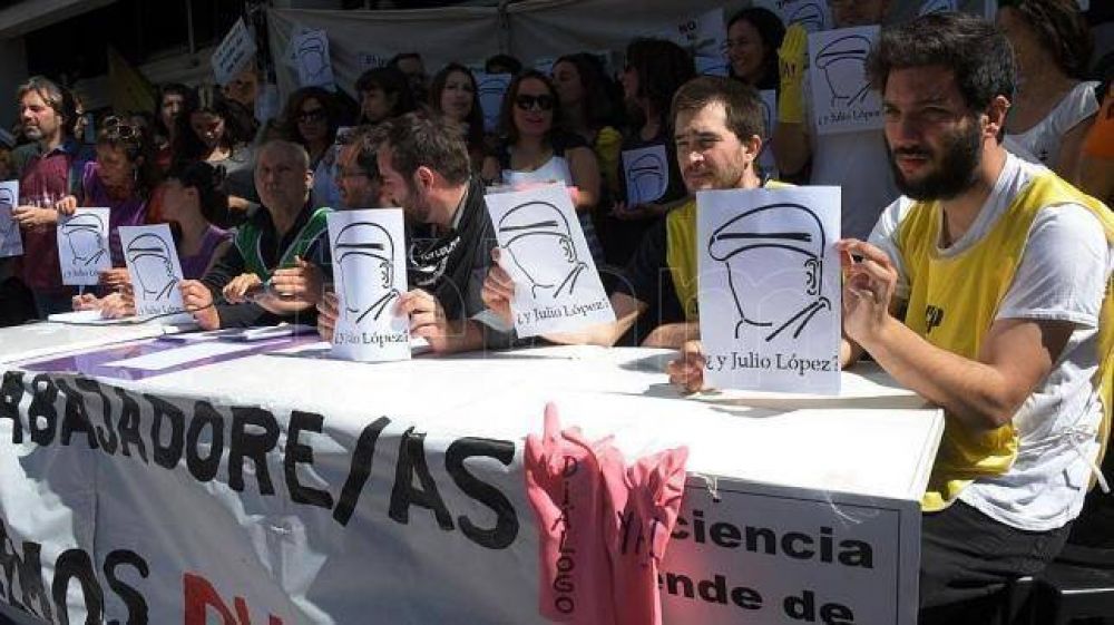 Becarios del Conicet ratificaron la toma del Ministerio de Ciencia y reclamaron respuestas