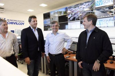 Massa recorri� Chivilcoy y lanz�: �A todos les gusta hablar pero a pocos les gusta hacer�