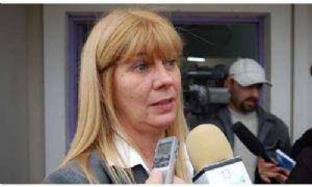 Destituyen por unanimidad a la jueza acusada de vender adopciones