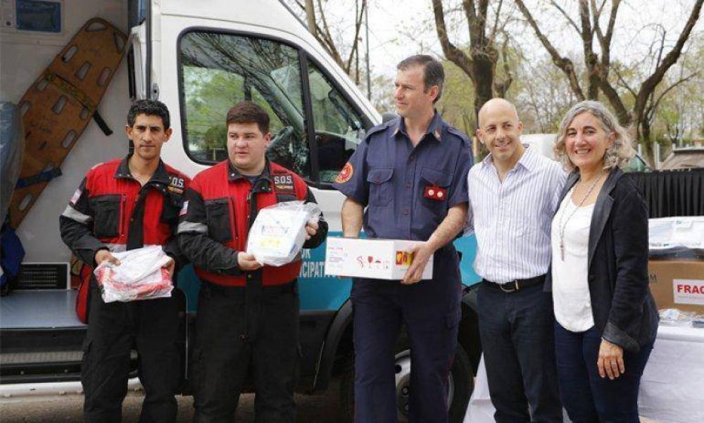 De la mano del Presupuesto Participativo lleg� una ambulancia y equipamiento para un centro de salud