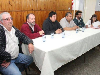 Sin acuerdo salarial, Municipales retienen tareas: �se puede agravar y llegar al paro�