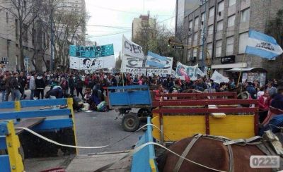 Cooperativas, un �rea caliente a la que Arroyo no le encuentra la vuelta 