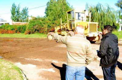 Pico: la obra de asfaltado continuar� en el barrio Ferro