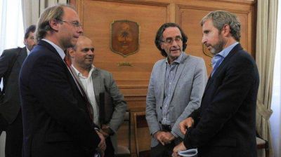 Saglione le contest� a Frigerio: 