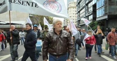�Vienen por la flexibilizaci�n laboral y por los jubilados�
