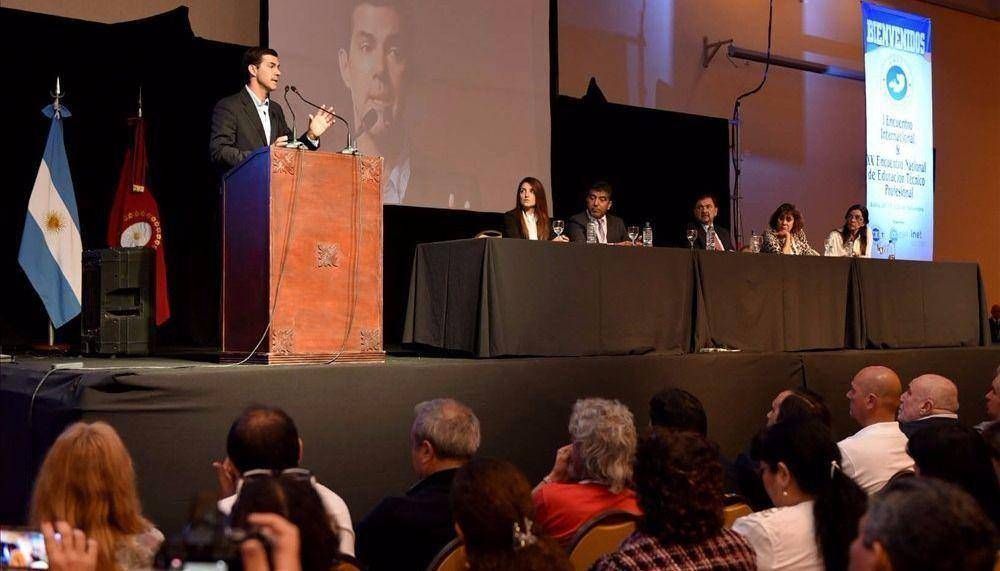 Urtubey se manifest� de acuerdo con las pr�cticas laborales para los estudiantes