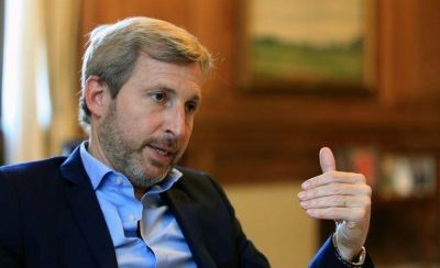 Frigerio trajo la nueva pol�tica del PRO a Tucum�n: reparten colchones, muebles y electrodom�sticos