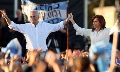 Divisi�n bonaerense del trabajo: CFK al conurbano y Taiana a remar el interior