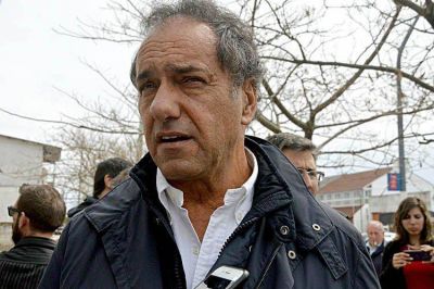 Scioli marc� la necesidad de revertir las causa del desempleo y el deterioro econ�mico
