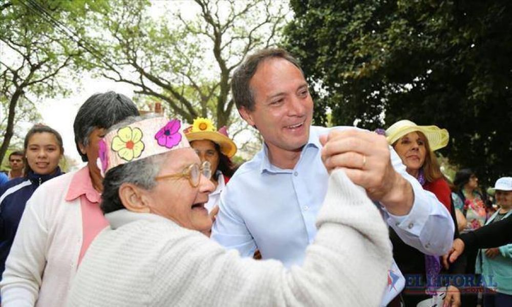 �Camau� prometi� a jubilados que mantendr� el 82 por ciento m�vil