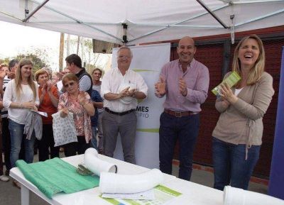Martiniano Molina y Gladys Gonz�lez inauguraron una red cloacal para Quilmes oeste