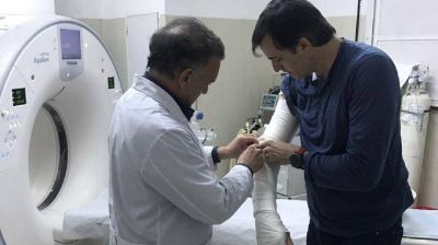 Esteban Bullrich se fractur� un brazo en un acto de campa�a