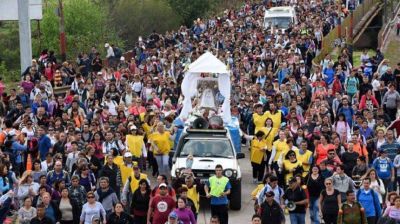 Miles de personas llegaron a San Nicol�s por la celebraci�n de la Virgen del Rosario