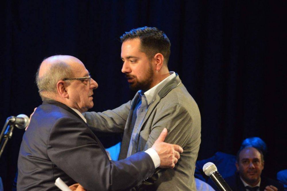 Arroyo ech� a otro funcionario: Emiliano Mensor dej� el gobierno