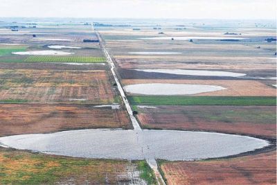 M�s guerra: el manejo de al agua vuelve a enfrentar a los intendentes
