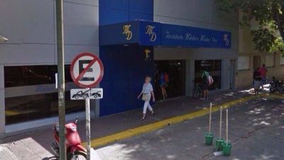 Profesionales retoman reclamo en una cl�nica