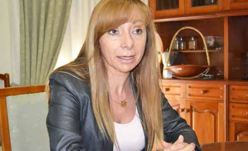 Diputada pampeana cuestiona a compa��as tabacaleras
