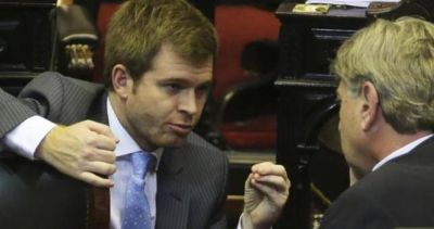 El Gobierno pide que los gremios se aggiornen y admite que podr�a avanzar la reforma laboral
