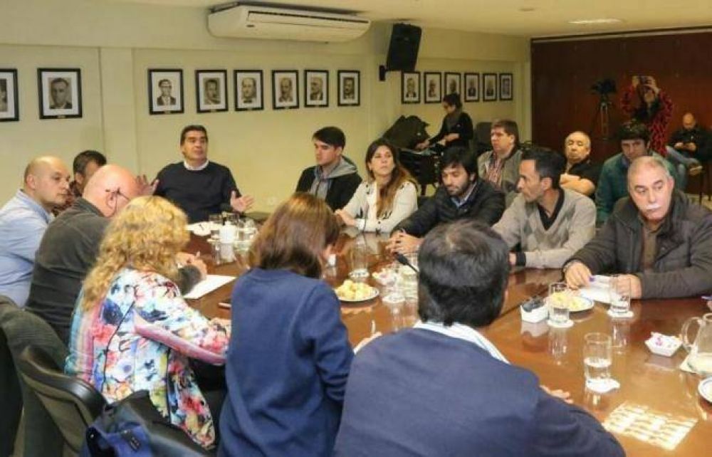 Capitanich pidi� a los vecinos recibir con responsabilidad a las mujeres