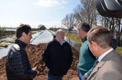 Verna encabez� entrega de cr�ditos a emprendedores de Ingeniero Luiggi