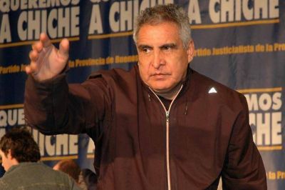 Tensi�n en La Plata por la posible detenci�n del �Pata� Medina, titular de la UOCRA local