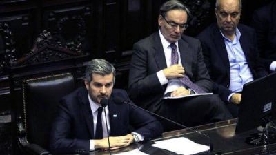 El Gobierno analiza convocar a sesiones extraordinarias para aprobar un paquete de leyes