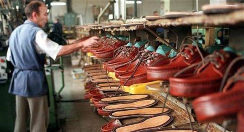 Sectores textil y de calzado elaboran proyecto para reducir 50% los costos patronales