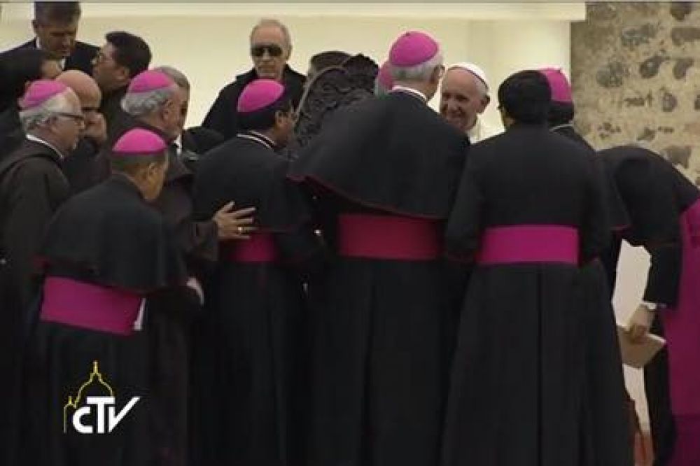 El Papa recibe en Visita ad Limina a 35 obispos de Ecuador
