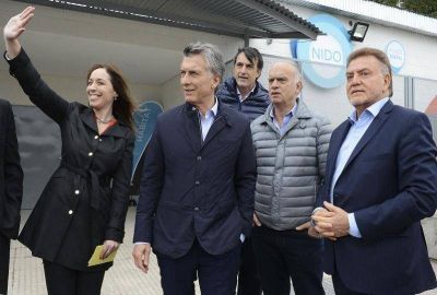 Macri y Vidal inauguraron obras en Lan�s y en Lomas de Zamora