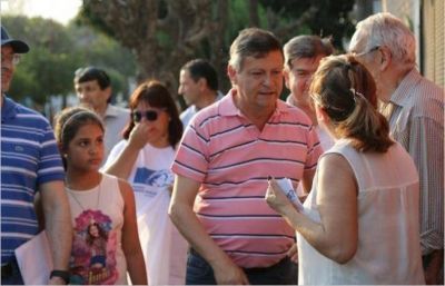 Peppo y Elda P�rtile, con una nueva caminata de campa�a