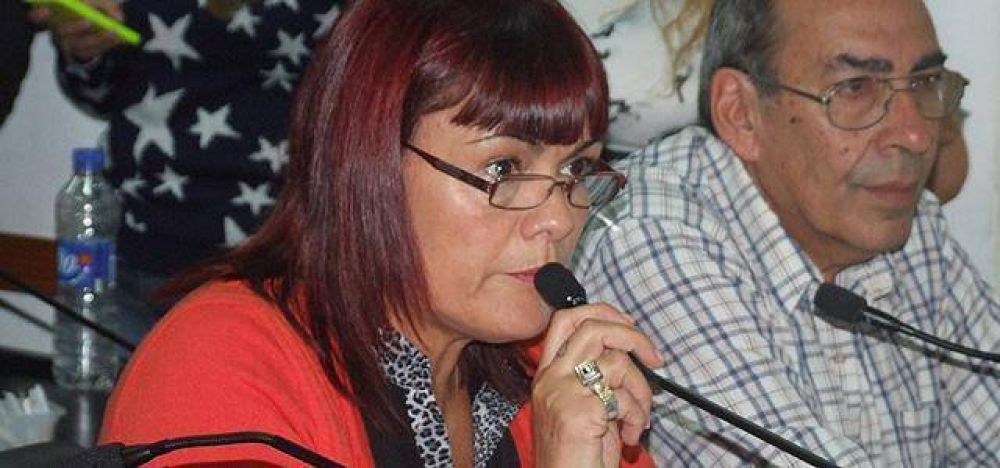 �Dividir el voto peronista es funcional al Gobierno�, advirti� Russo
