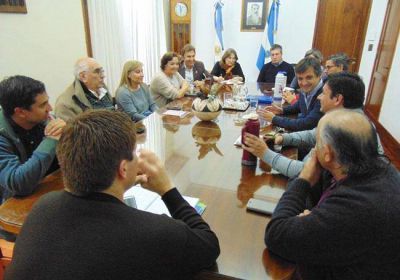 Altolaguirre charl� con empresarios sobre el negocio del turismo